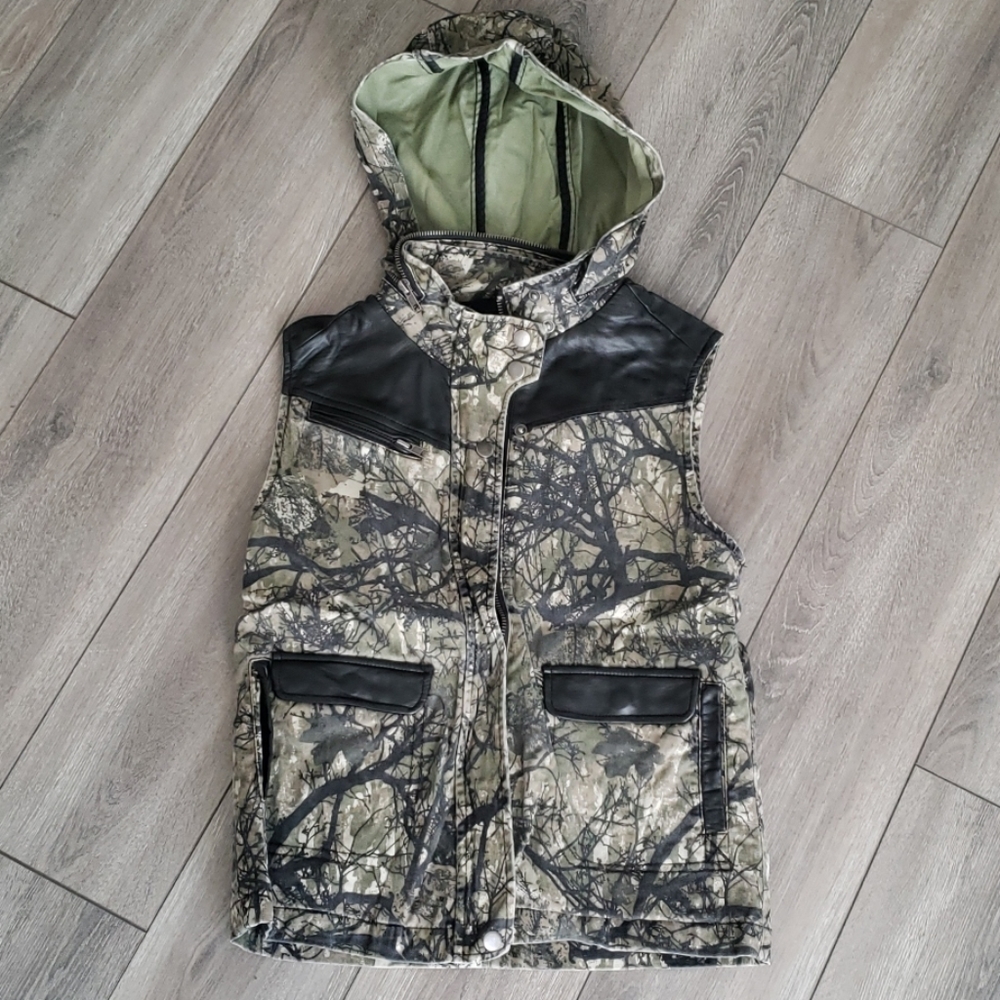 BDG (Urban Outfitters) Edgy Vest